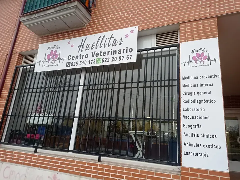 Letrero de Centro Veterinario 